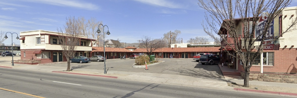 More motel demolitions, Some Noodles, New Sign for Santa Fe