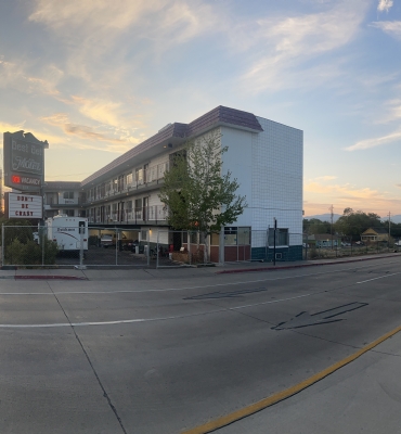 Best Bet Motel and adjacent vacant lot sells for 6.8 mil, now fenced off